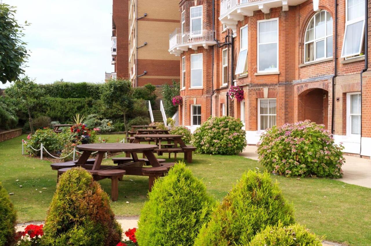Hotel Victoria 로웨스터프 외부 사진